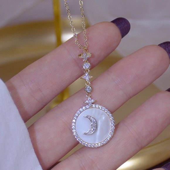 Jewelry - NEW 14K Gold Plated Diamond Crescent Moon Star Round Halo Pendant Shell Necklace